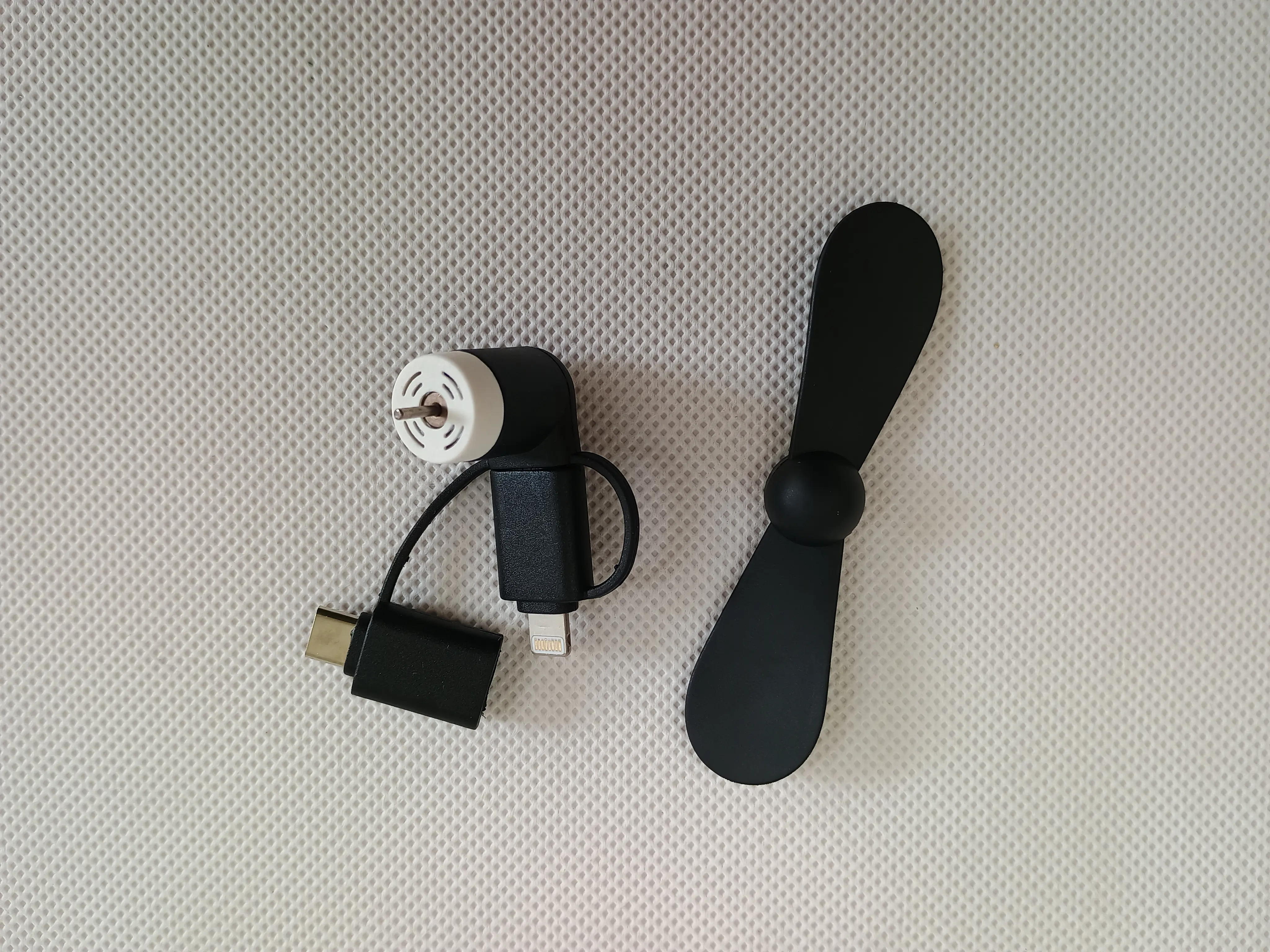 usb ventilátor s označením cn-usb03black, 